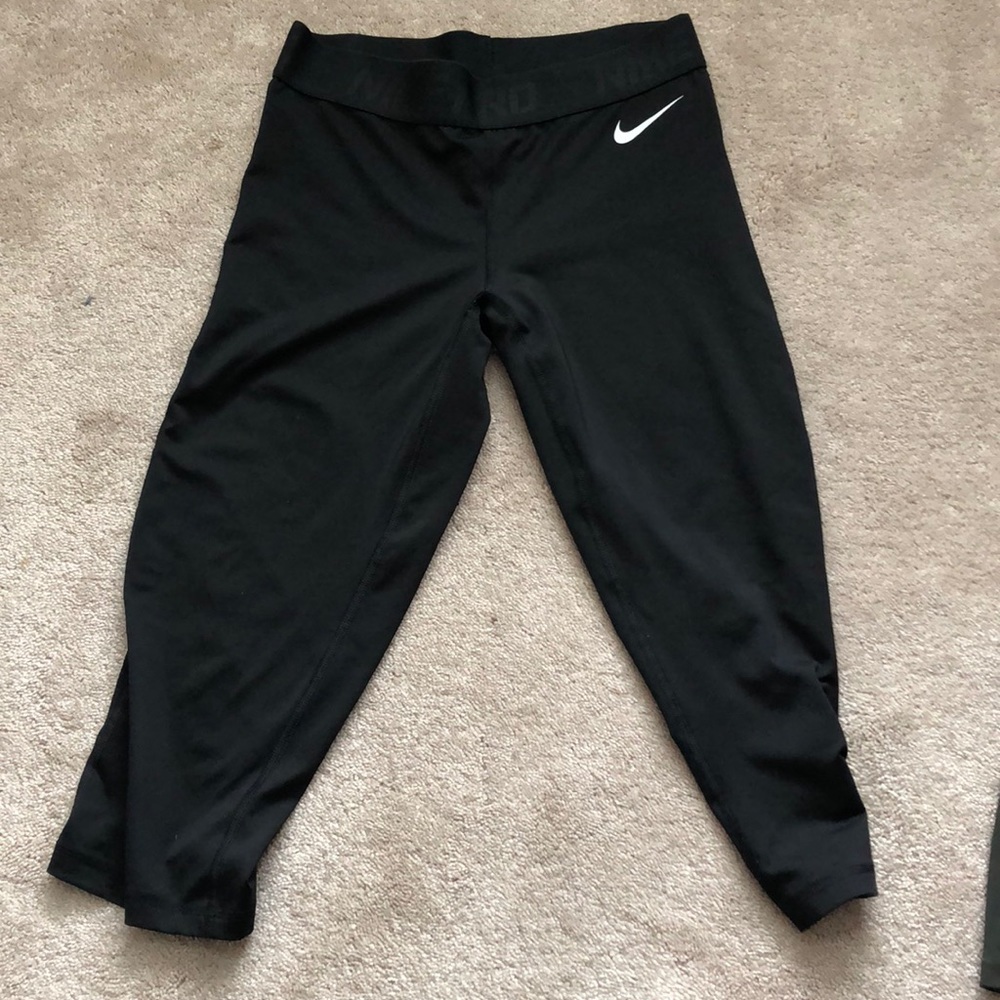NIKE PRO CAPRIS